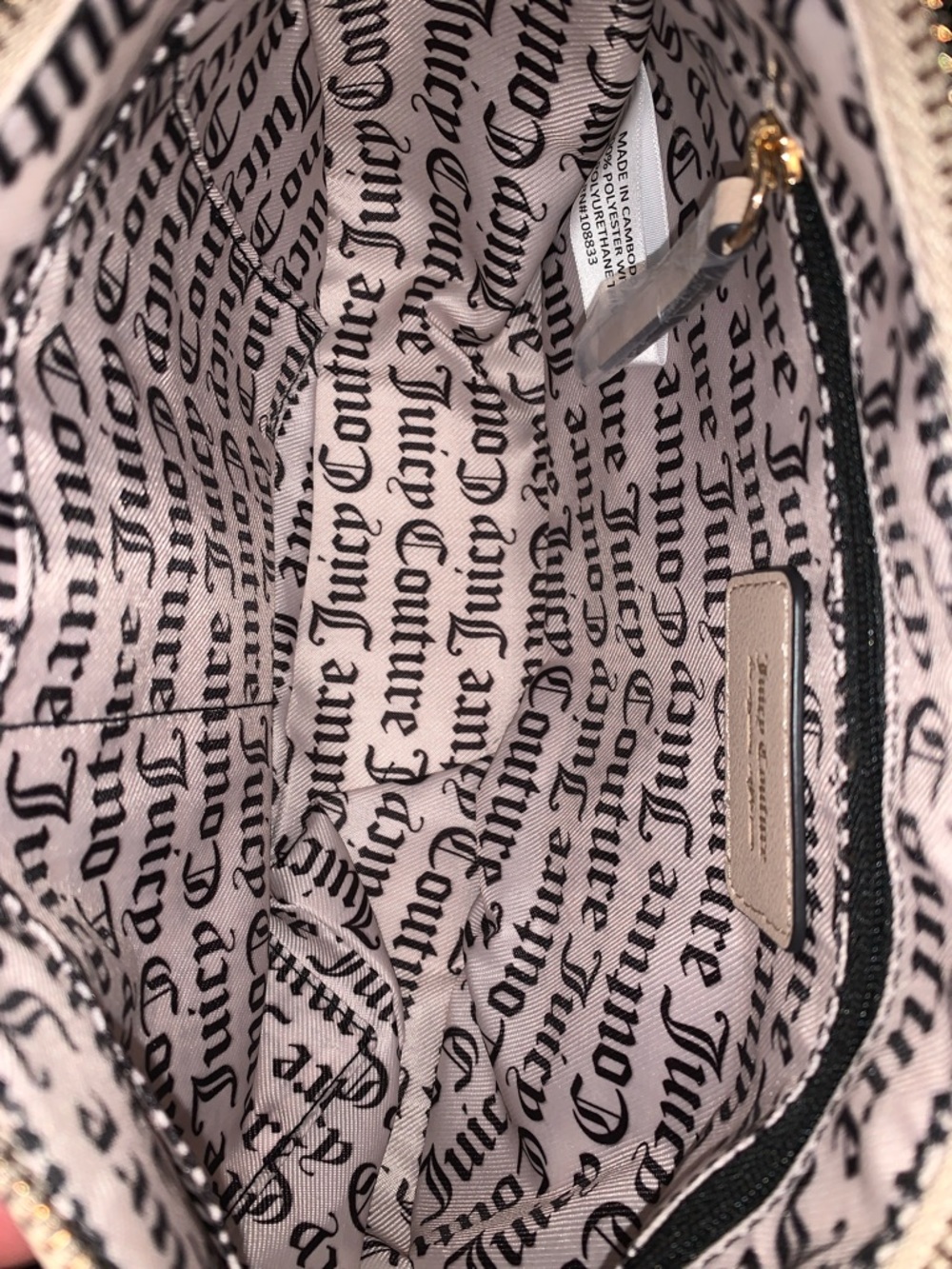 ๐- Juicy Couture Soft White Shoulder Bag with Gold Embroidered Crest - Picture 13 of 14